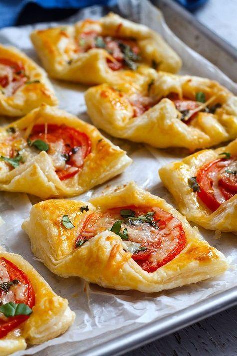 پف های پپرونی، ریحان و گوجه فرنگی