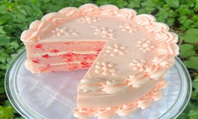 طرز تهیه کیک مخملی گیلاس؛ دسری لذیذ برای هر مناسبت