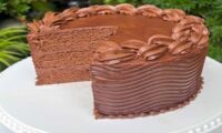 طرز تهیه کیک کوکا کولا؛ دسری کلاسیک با طعمی بی نظیر