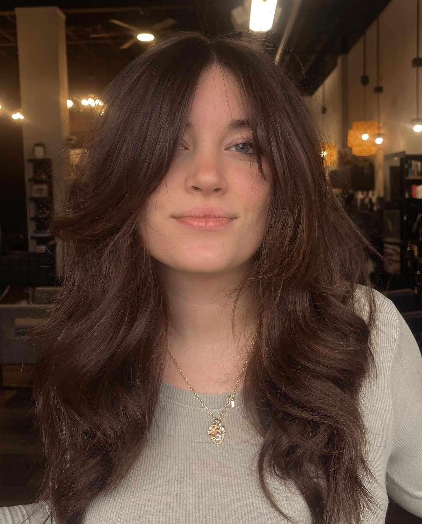 9. لایه های پرمانند با چتری پرده ای - مدل موی لایه لایه حجم دار