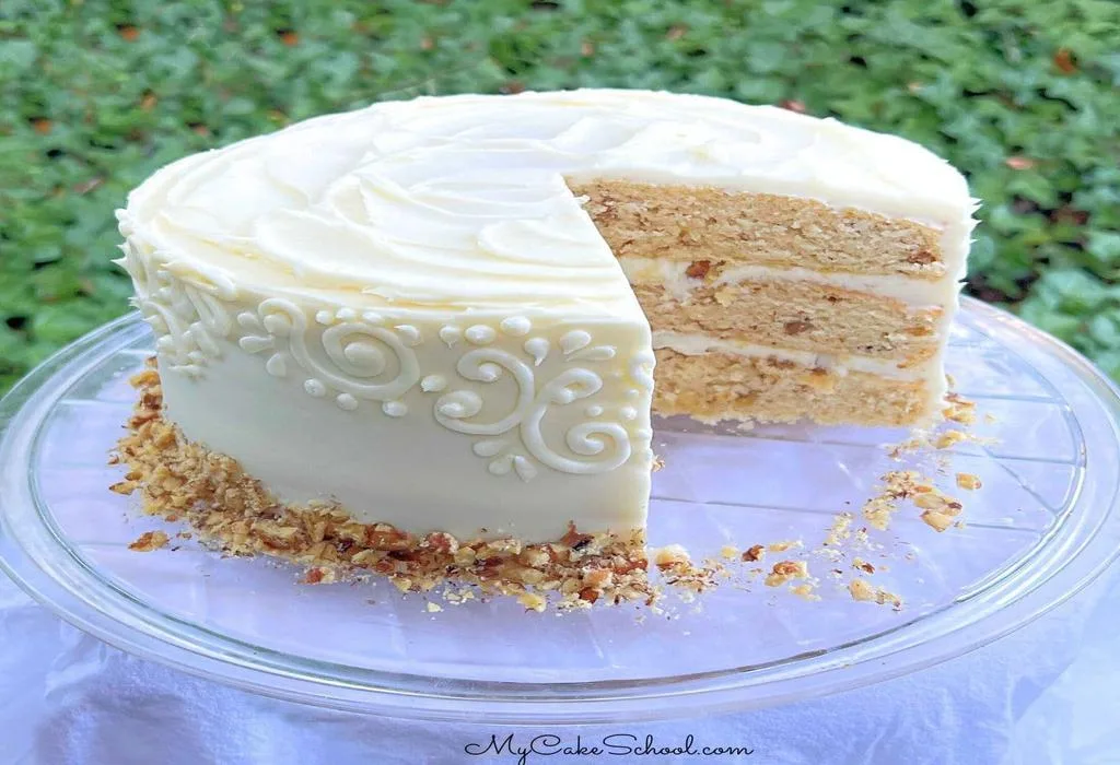طرز تهیه کیک گردو و افرا؛ دسری پاییزی و فوق العاده