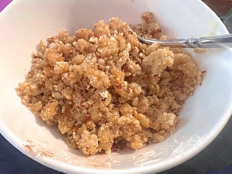 مواد لازم برای رویه استرایزل طرز تهیه کیک کدو حلوایی.
