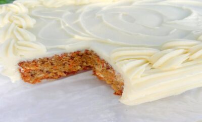 طرز تهیه کیک هویج ورقه ای خانگی خوشمزه