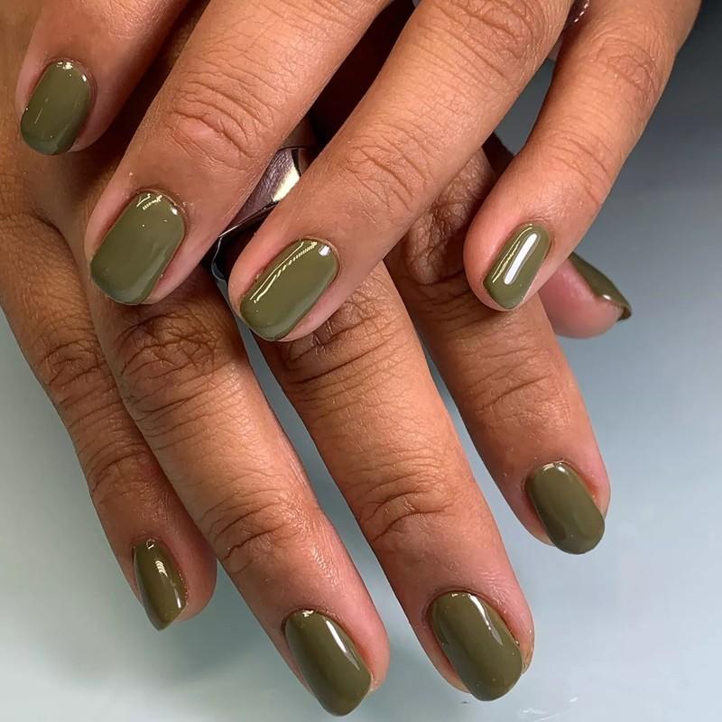 مدل ژلیش پاییزه: مانیکور خاکی
