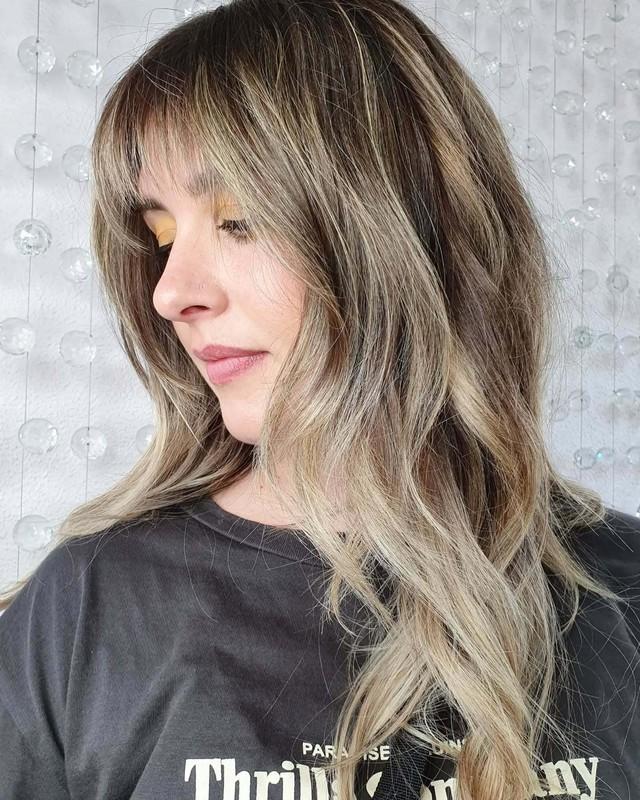 مدل موی گرگی بلند: Smoky Bronde Layered Wolf Cut