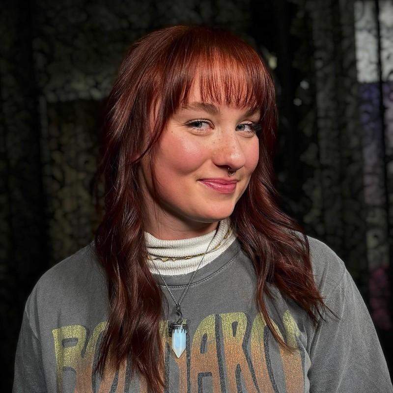 مدل رنگ مو آبن: Auburn Shag with Soft Fringe