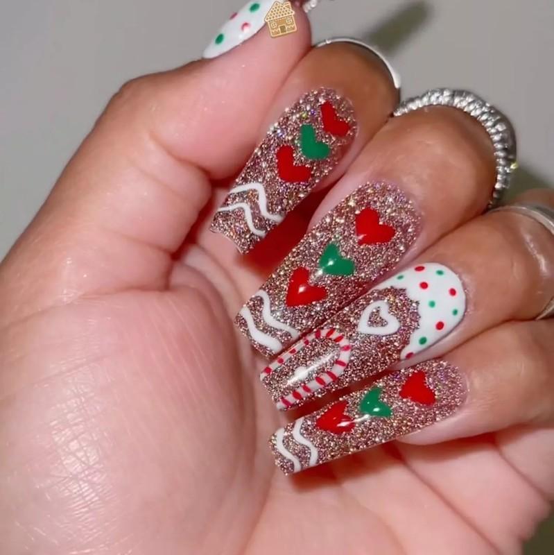 مدل ناخن نان زنجبیلی - Glittery gingerbread nails