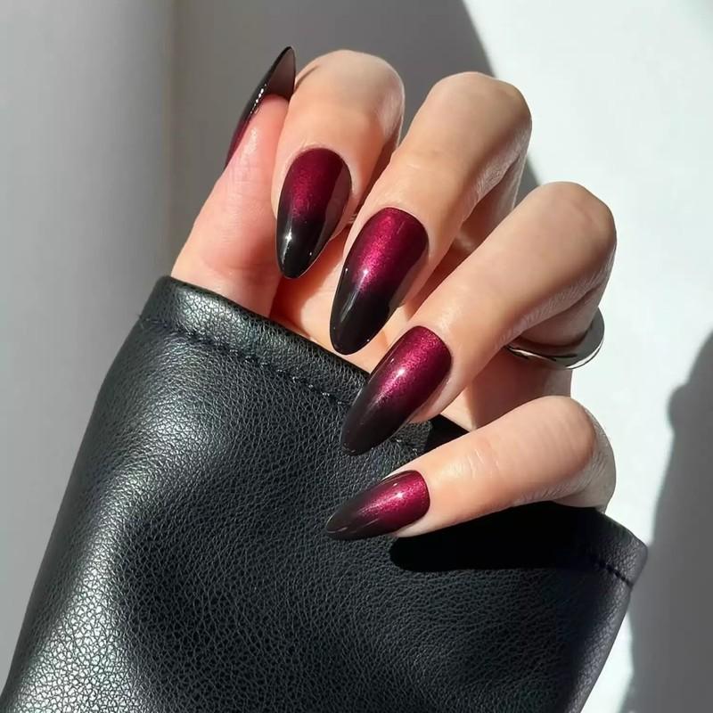 مدل ناخن ژل آمبره تیره مشکی و قرمز