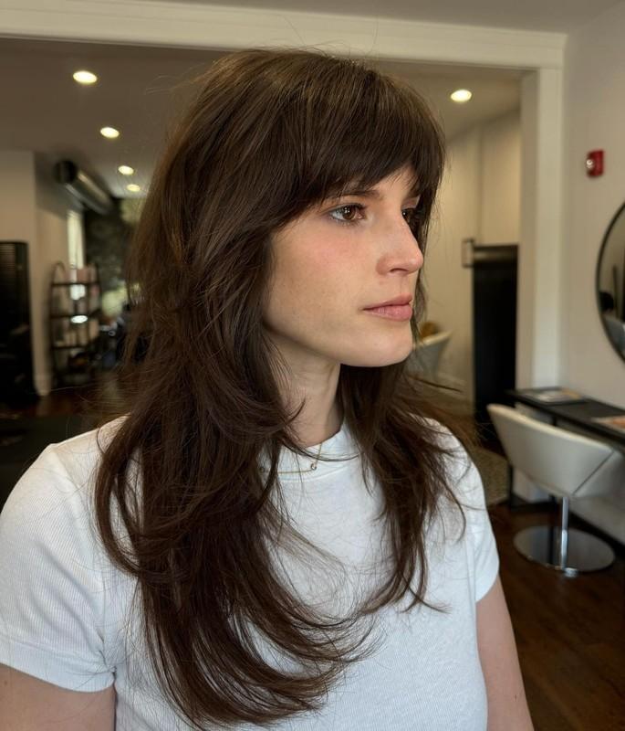مدل موی لیر با چتری شگی قهوه ای اسپرسو