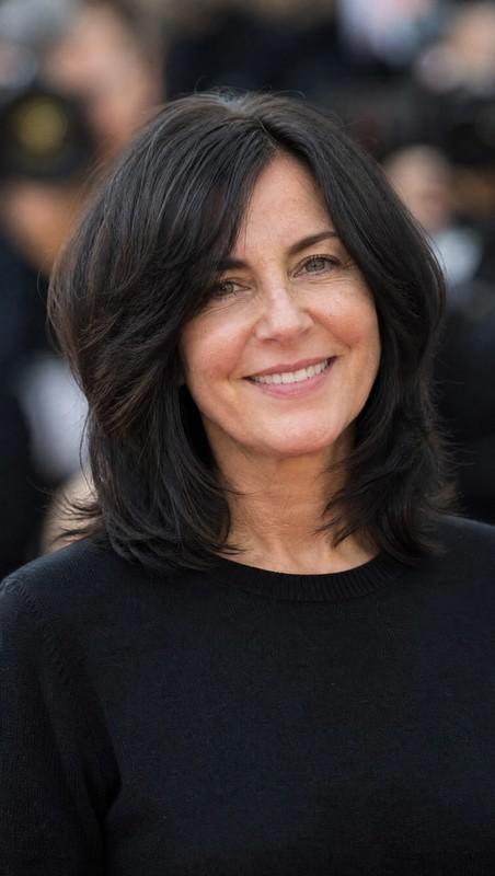مدل مو زنانه جدید - Shoulder-Length Layers with Soft Black