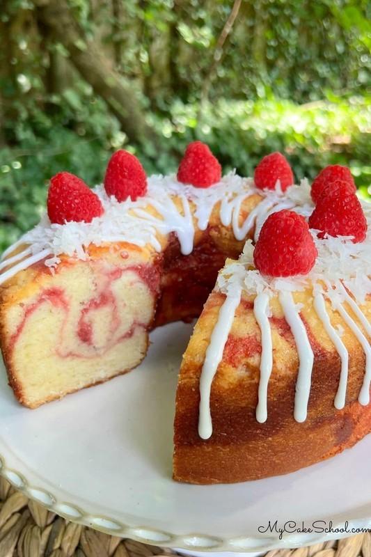 طرز تهیه کیک نارگیلی در فر