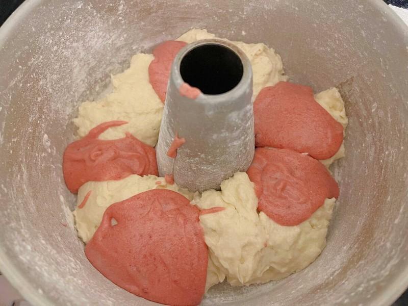 طرز تهیه کیک نارگیلی لایه بندی مایه