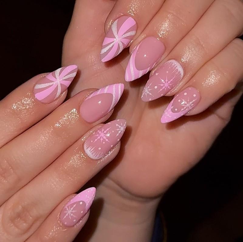 مدل ناخن کریسمسی صورتی - آبنباتی